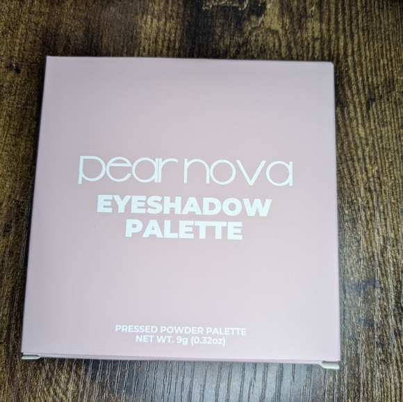5/75$ PEAR NOVA Eyeshadow Palette - Picture 3 of 14